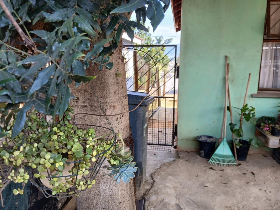 2 Bedroom Property for Sale in Dalvale Western Cape